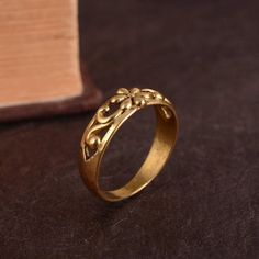 Wildflower Ring, Brass Flowers Ring, Floral Ring, Friendship Ring, Daisy Ring, Dainty Ring, 18k Gold Ring, Ring For Women, Creative Ring Welcome to my Shop Feel Free to Contact  Handmade Items Product:- Ring Material :-Brass Ring can be customized on request and gemstone can be made to any gemstone you want. Same Design Ring Are Upload With Any Gemstone. Please Visit Our Shop to View Complete Collection. If You Need Faster Shipping, Please Contact us Please Make Sure to Include The Correct Address During Before Order. You Can return Item within 30 Days After Successful Delivery. We Offer 100% Money Back Guarantee If You Not Satisfied With Your Purchase. Return Charge Will Be Paid By Buyer Only. https://www.etsy.com/in-en/shop/CustomJeweleryIN?ref=seller-platform-mcnav If you have any quest Ladies Gold Rings, Brass Flowers, Flowers Ring, Unique Wedding Cards, Gold Finger Rings, Friendship Ring, Fancy Jewelry Necklace, Gold Jewelry Simple Necklace