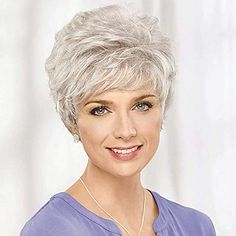 perruques de cheveux noirs bruns courts avec une frange ombre perruques coupe lutin noir pour vieille dame femmes mélangées brun foncé met en évidence perruques synthétiques shaggy en couches naturel de 2024 ? $20.99 Blonde Silver, Grey Hair Wig, Mom Hair, Celebrity Wigs, Ladies Cut, Hairstyles For Women Over 50, Grey Wig, Natural Wigs, Shades Of Blonde