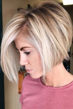 Short Stacked Haircuts, Choppy Bob Hairstyles, Layered Bob, Blonde Bobs