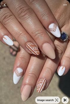 Bobo Nail Art, Bridal Nails Wedding Boho, Boho Manicure Ideas, Simple Aztec Nail Designs, Boho Toe Nail Designs, Beach Boho Nails, Sedona Inspired Nails, Western Inspo Nails, Nail Designs Cactus