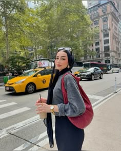 Hijabi Winter Outfits, Moroccan Outfit, Female Clothes Outfits, Hijab Fashion Summer, Hijabi Outfit, Winter Fashion Outfits Casual, Fashion Top Outfits, Hijabi Style