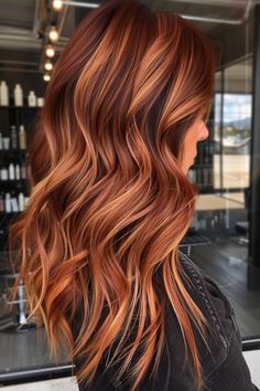 40+ Gorgeous Blonde Highlights Ideas To Try This Year - Flo's Blog Red Caramel Blonde Highlights, Red Hair With Darker Highlights, Fall Hair Colors For Auburn Hair, Red With Dimension, Red Hair Golden Highlights, Natural Fun Hair Color, Red Hair With Blonde And Brown Highlights, All Over Fall Hair Color, Fall Red Blonde Hair Color