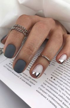 Modern French Tip Nails, Modern French Tip, French Tip Nails Chrome, Tip Nail Ideas, White French Nails, Mens Nails, White And Silver Nails, Class Games, Subtle Nails