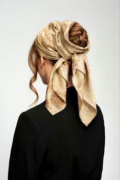 Hair Scarf Styles, Bridesmaid Hair Half Up, A Ponytail, Hairstyles Men, Beach Hairstyles, Hairstyles Curly, Women Beach, Hairstyles Braids, Men Beach