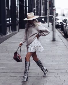 Snake Boots Outfit, Edm Festival Outfit, Snake Boots, Denim Street Style, Snake Print Boots, Free People Summer, Skirts Denim, Style Pictures