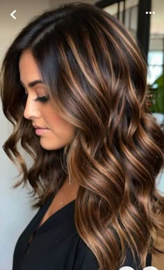 Discover 30 stunning fall hair colors, from rusty red to deep teal, perfect for adding warmth and style to your look this season. Winter Hair Colors, Hair Colors And Styles, New Hair Ideas, Color Balayage, Hairstyles Color