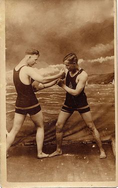 Two men, vintage swimwear, circa 1910 Funny Vintage Photos, Vintage Boxing, Boxe Thai, Blithe Spirit, Weird Vintage, Bathing Suit Styles, Bathing Costumes, Portrait Vintage, Vintage Bathing Suits