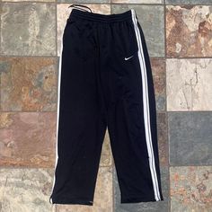 Good Condition A Couple Of Stains Size L #Nike #Trackpants #Vintage #Basketball Nike Fleece Sweatpants, Nike Trackpants, Track Pants Mens, Nike Track Pants, Vintage Basketball, Nike Swoosh Logo, Nike Fleece, Mens Compression, Juicy Couture Charms