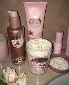 Bath And Body Works Perfume, Shower Skin Care, Body Care Products, Pretty Skin Care, Perfume Scents, Perfume Lover