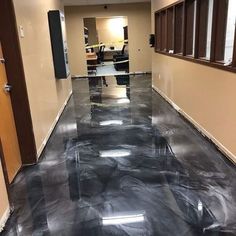 Stunning marble flooring design ideas Flooring Design Ideas, Epoxy Floor Designs, Epoxy Resin Flooring, Kitchen Design Countertops, Marble Flooring Design, Metallic Epoxy Floor, Garage Floor Epoxy, Warehouse Design, Modern Flooring