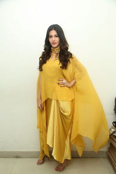 Cape Style Blouse, Mustard Yellow Lehenga, Latest Indian Fashion Trends, Amyra Dastur, Kurti Sleeves, Satin Lehenga, Yellow Lehenga, Designer Kurti Patterns, Girl Crush Fashion