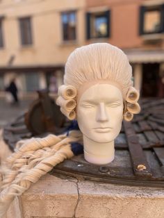 Historical 18th century male wig, 18th century reproduction IMPORTANT: At the time of purchase, indicate the telephone number. It is indispensable for the shipping company. 18th Century Wigs, Costume Hats, 18th Century, Costume Accessories, Headpiece, Wigs, Bathing Beauties, For Men, Italy