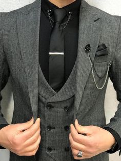 Grey Slim Fit Suit, Suits Men Slim, Paul Gray, Mens Dress Outfits, Black Suit Men, Slim Fit Suit Men, Suits Men Business, Dress Suits For Men, Designer Suits For Men