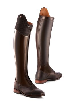 DeNiro S5601 Tall boot with IRIDE swatch top . Brushed brown with matte foot . 8-10 weeks to make the boot 2022 pricing Iride swatch in brown available on all Tall boots Dressage or Jumper. Speak with Amanda for sizing and designing amanda@geegeeequine.com 424 263 5914 Winter Riding Boots, Brown Equestrian Boots, Deniro Boots, Dressage Clothes, Horseback Riding Boots, Rainboots Outfit, Dressage Boots, Horse Riding Boots, Horseback Riding Outfits