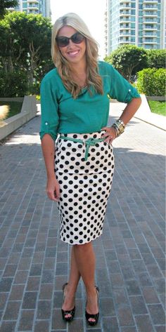 15 Of The Best Summer Outfits For Work - teal 3/4 sleeve Spring Work, Cool Summer Outfits, Polka Dot Skirt, Dot Skirt, Professional Fashion, Skirt Outfit