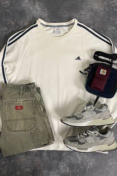 Bristol Outfit, Vintage Outfit Inspiration, Dickies Trousers, Vintage Adidas Sweatshirt, Vintage Retro Clothing, Vintage Dickies, Casual Outfit Inspiration