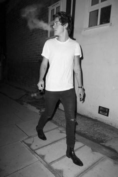 Harry Styles Dark, Frat Boy Harry Styles, Dark Harry, Gambar One Direction, Harry Styles Hot, Harry 1d, Harry Styles Imagines, Haikou, British Boys