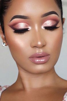 Gold Makeup Ideas, Rose Gold Makeup Looks, Rosa Make-up, Goddess Makeup, Gold Ideas, Rose Gold Eyeshadow, Make Up Gold, Gold Makeup Looks, Rose Makeup