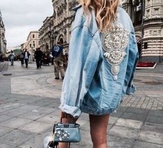 00s Mode, Embellished Denim Jacket, Mode Tips, Denim On Denim, Embellished Denim, Mode Inspo, Denim Jackets, Looks Style