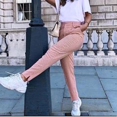 Tag Says M But I Would Say Fits A 6 Best Trendy Tapered Leg Bottoms For Day Out, Gingham Pants, Pink Checkered, Checkered Pants, Plaid Trousers, High Waist Trousers, Pink M, Women Pink, Pink Gingham