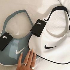 Nike Shoulder Bag, Nike Bag, Reworked Nike, Trendy Purses, Cute Nike Outfits, Luxury Bags Collection, Aesthetic Bags, Nike Bags, Girly Bags