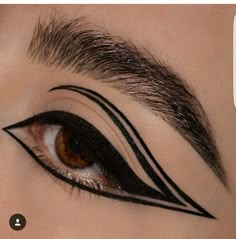 Eyeliner Inspiration, Eyeliner Inspo, Maquillage On Fleek, Eyeliner Designs, Punk Makeup, Eyeliner Tattoo, Makijaż Smokey Eye, Eye Makeup Designs, Dope Makeup