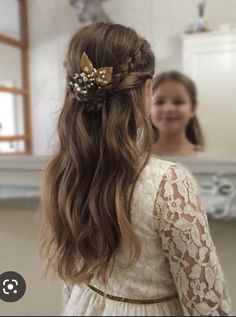 Toddler Flower Girl Hairstyles, Junior Bridesmaid Hair, Kids Hairstyles For Wedding, Toddler Flower Girl, Communion Hairstyles, Braided Half Up, Bridesmaid Hair Half Up, Long Hair Wedding Styles, Flower Girl Hairstyles