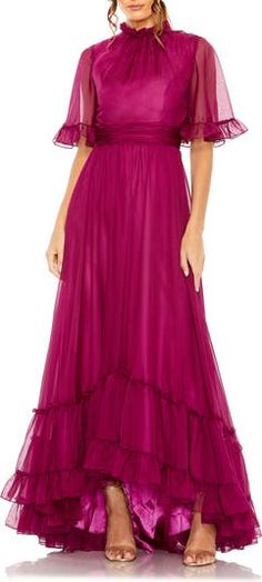 Wedding Mother Of Bride, Magenta Wedding, Dreamy Gowns, Indian Kurti Designs, High Low Gown, Church Attire, Gowns Elegant, Indian Kurti, Mother Of Bride Dresses