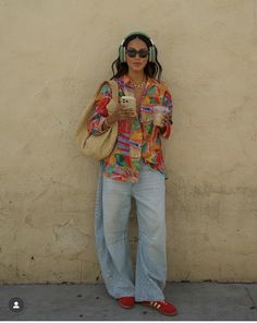 Boho Chic Pants Outfits, Romantic Boho Style Fashion, Chic Hipster Outfits, Rio Street Style Brazil, Italian Local Fashion, Vibrant Fall Outfits, Summer Artist Outfit, Brazil Fashion Street, Clean Minimalist Aesthetic Outfits