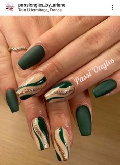 Pressons Nails Design, Olive Nails Design, Green Gel Nails Ideas, Olive Green Nails Designs, Elegant Green Nails, Olive Nail Designs, Olive Green Nail Ideas, Acrylic Green Nails, Nails Ideas Green