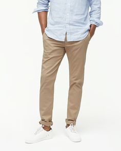 Factory: Straight-fit Flex Khaki Pant For Men Khaki Pants Outfit Men, Khaki Pants Outfit, British Khaki, Khaki Chino Pants, Khaki Pants Men, Slim Fit Chinos, Cotton Chinos