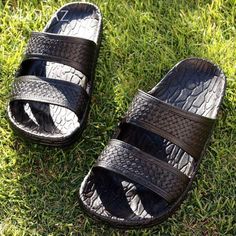 black jon jandals® - pali hawaii Jesus sandals | hawaiian sandals pali hawaii flip flops Hawaiian Sandals, Pali Hawaii Sandals, Jesus Sandals, Black Jesus, Vegan Sandals, Hawaiian Outfit, Tropical Style, Hawaiian Style, Made Clothing