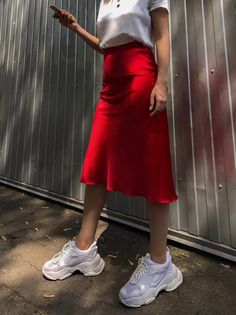 Silk Skirt Midi, Red Skirt Outfits, A Line Skirt Outfits, Silk Skirt Outfit, Red Long Skirt, Silk Slip Skirt, Satin Skirt Outfit, Long A Line Skirt, Red Midi Skirt