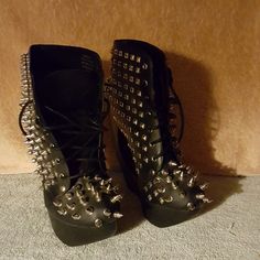 Perfect Condiction....Like New Roxie Spike Shoes..All Spikes In Tact.. Spike Shoes, Jeffrey Campbell Shoes, Jeffrey Campbell, Roxy, Combat Boots, Bootie Boots, Ankle Boots, Like New, Women Shoes