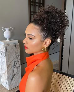 African Wedding Hairstyles, Curly Hair Up, Curly Bun Hairstyles, Mohawks, Curly Wedding Hair, Curly Updo, Hairdos For Curly Hair, Natural Hair Updo, Curly Hair Inspiration