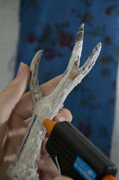 Diy Antlers, Tombow Brush Pen, Antler Headband, Animal Heads, Deer Antlers, Glue Gun