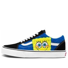 Vans SpongeBob SquarePants x Old Skool 'Smile Patch' is the perfect sneaker for any extreme sport enthusiast. This stylish shoe features a black and blue colorway, a rubber sole, and a unique smile patch design inspired by the beloved cartoon character. It is suitable for activities such as skateboarding, surfing, BMX, and skiing. This shoe is the perfect way to show off your style and love for the iconic cartoon. Whether you're an adult or a kid, this shoe is the perfect addition to your wardrobe. (SNKR/Skate/Light/Unisex/Low Top/Wear-resistant) Sponge Bob Shoes, Spongebob Converse, Vans Spongebob, Bob Shoes, Iconic Cartoon, Perfect Sneakers, Extreme Sport, Extreme Sports, Patch Design