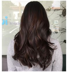 Chocolate Hairstyle, Dark Chocolate Hair Color, Chocolate Brown Hair Color Ideas, Coffee Brown Hair, Dark Chocolate Hair, Dark Chocolate Brown Hair, Pelo Cafe, Brown Hair Color Ideas, Golden Brown Hair