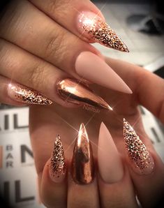 Nagellack Trends, Gold Glitter Nails, Valentine Nails, Amazing Nails, Rose Gold Nails, Fall Acrylic Nails, Christmas Nails Acrylic