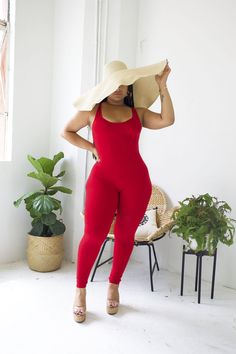 The Racerback  Bodysuit feels like a second skin/stocking. Features both a razor-back cut, and ultra-stretchy, full-length fabric that fits to any body shape. Rock it with sneakers and a cap for a casual look, or with heels for an elegant aesthetic. Stretchy Knit Fabric  Pull one of your straps over your neck to create Apple Shaped Body, Inverted Triangle Outfits, Fashion Baddie, People References, Apple Body Shapes, Reference Art, Classic Style Outfits, Curvy Shorts, Spring Forward