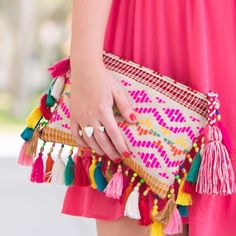 Make your clutch count with @fancythingsblog's #LTKunder100 multi-colored tasseled statement bag | Get ready-to-shop details with www.LIKEtoKNOW.it | www.liketk.it/1uUyB #liketkit Boho Chic Bags, Boho Clutch, Diy Clutch, Ethnic Bag, Diy Bags Purses, Boho Hippie Chic, Statement Bag, Boho Diy