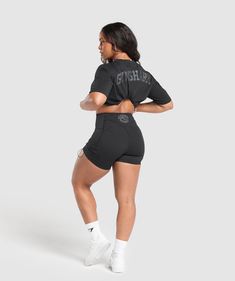 FEEL GOOD, PERFORM BETTER Whether it’s a bicep-poppin’ upper day or a big glute sesh, Adapt’s here to help you look damn good while you put in the work. • Dropped shoulder design• Crew neck style• Graphic to the back SIZE & FIT• Oversized fit• Regular length• Model is 5'3" and wears a size S MATERIALS & CARE• 100% Cotton• 180gsm SKU: B9A9V-BB2J Put In The Work, Gym Shark, Oversized Top, Shoulder Design, Christmas Wishlist, Christmas List, Feel Good, Camo, Gym