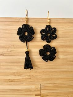 Asymmetrical black flowers earrings, crochet black flower earrings, asymetrical flowers earrings, black lace flowers, openwork flowers earrrings, with a tiny tassel, micro crochet, black cotton earrings Crochet Hoop Earrings, Crochet Hoop, Hoop Earrings Diy, Crochet Collar Pattern, Earrings Crochet, Micro Crochet, Crochet Black, Flowers Earrings