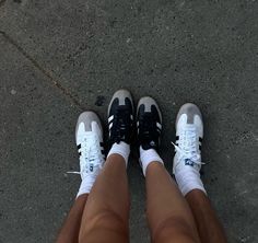 valenciiaa | tumblr Quoi Porter, Skandinavian Fashion, 사진 촬영 포즈, My Kind Of Love, The Love Club, Dream Shoes, Couple Aesthetic, Adidas Samba, Cute Couple Pictures