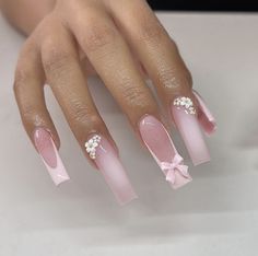 Long Nails Flowers, Baby Pink Long Nails, Gen Nails, Pink Long Nails, Nails Baby Pink, Flowers Coquette, Nails Latina, Wife Nails, Latina Nails