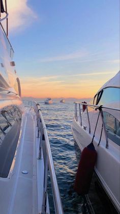 جزر المالديف, Beach Aesthetic, Pretty Places, Luxury Life, Travel Aesthetic, Summer Aesthetic