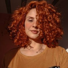 Orange Hair Colors, Curly Ginger Hair, Natural Red Hair, Short Curls, Curly Hair Inspiration, Hair Inspiration Color, Orange Hair