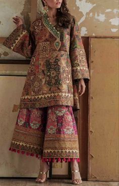 Shamaeel Ansari, Asian Clothes, Pakistani Fancy Dresses, Pakistani Fashion Party Wear, Salwar Kamiz, Hippy Chic, Designer Party Wear Dresses, Ladies Clothing, Stylish Dress Book