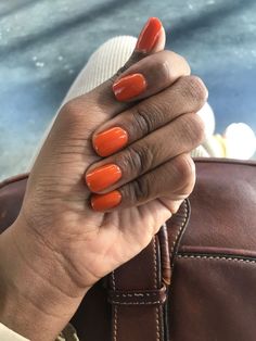 Nail gel black woman black girl dark skin Orange Nails For Black Women, Orange Nails Natural, Orange Short Nails Ideas, Orange Nails Black Women, Deep Orange Nails, Dark Orange Nails, Fall Orange Nails, Nails Design Orange, Orange Nails Fall