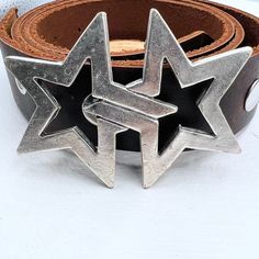 ONLY THE BELT BUCKET IS SOLD WITHOUT THE BELT 1 Pcs Buckle Length: 70 mm Width: 100 mm Fit for 40 mm belts Colour: Rose Perlmutt Material: Zamak (Pewter) Nickelfree  Origin: Made in Turkey Manufacturer: YoncaZamakSupplies Star Buckle Belt, Lighter Belt, Star Belt, Cool Belt Buckles, Belt Without Buckle, Paint Brush Art, Silver Belt Buckle, Western Belt Buckles, Western Belt